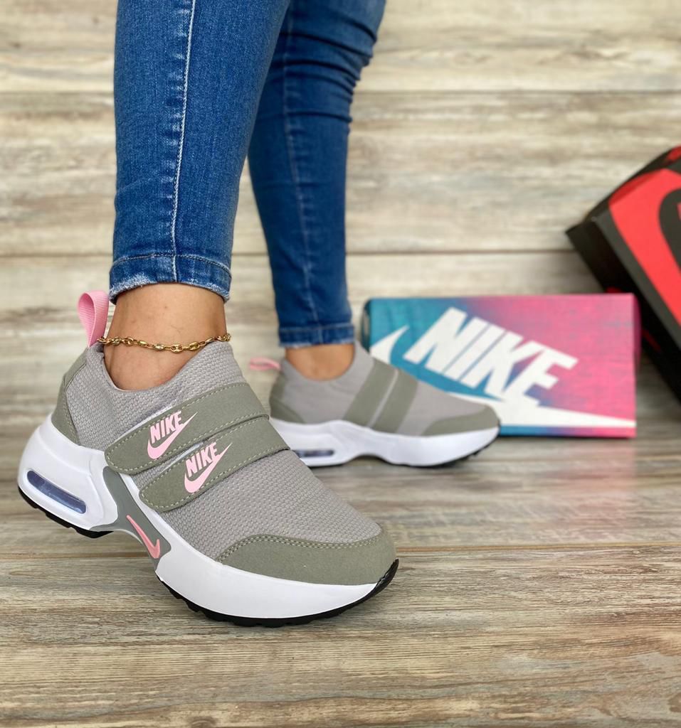 NIKE CIERRE M DAMA